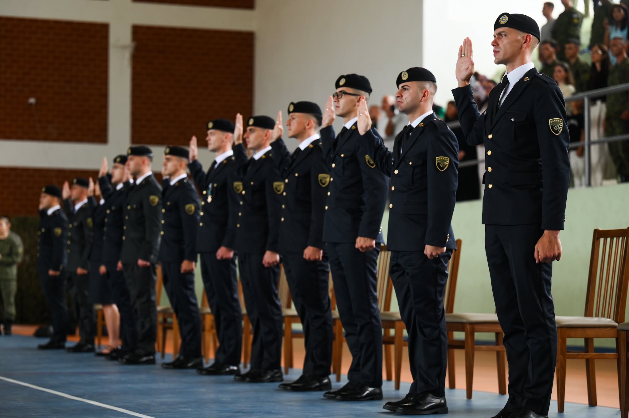FSK-së i bashkohen 12 oficerë të rinj pas përfundimit të Akademisë Ushtarake