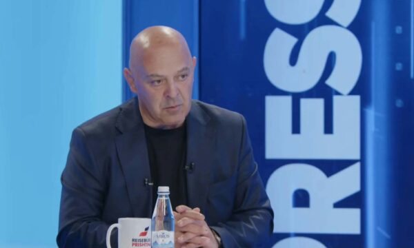 Ardian Gjini: Gjendja në Pediatri është dështim total i sistemit, dorëheqje e menjëhershme për ministrin dhe drejtorin