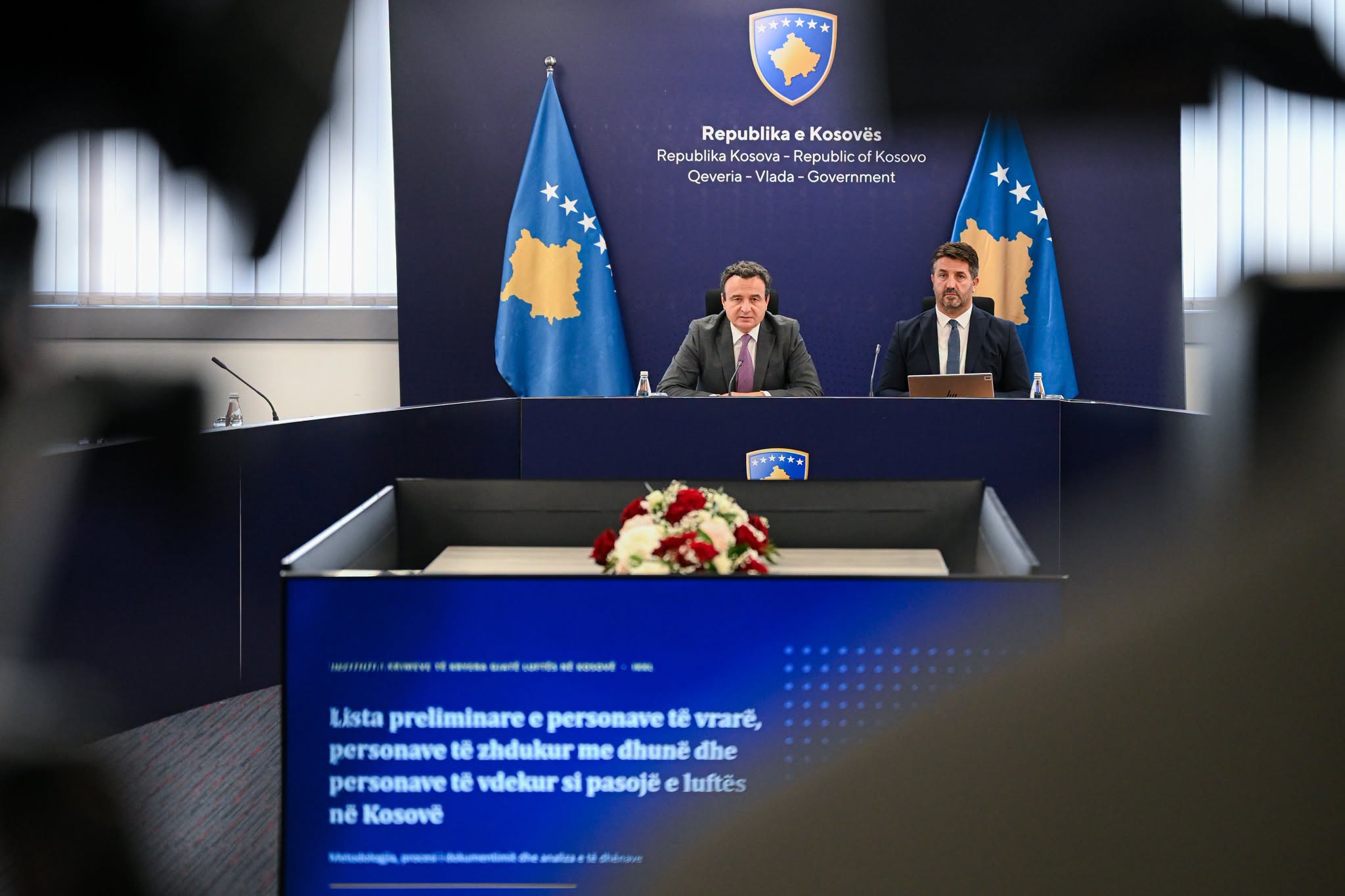 Kurti: Mbi 12 mijë viktima të dokumentuara të luftës në Kosovë, më shumë se një mijë ishin fëmijë
