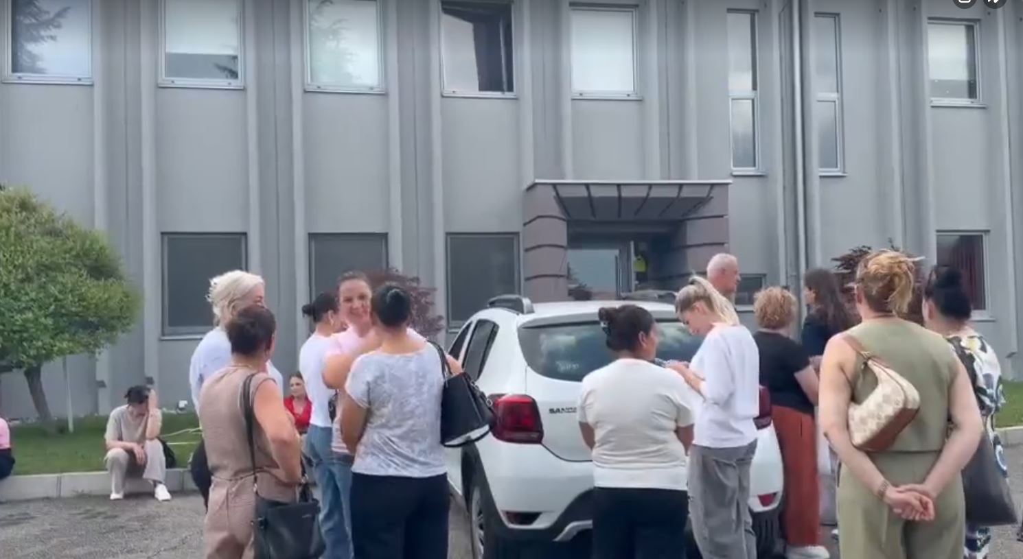 Komuna e Istogut kërkon rihapjen e menjëhershme të “Vitës”: Mbyllja godet fermerët dhe ekonominë lokale