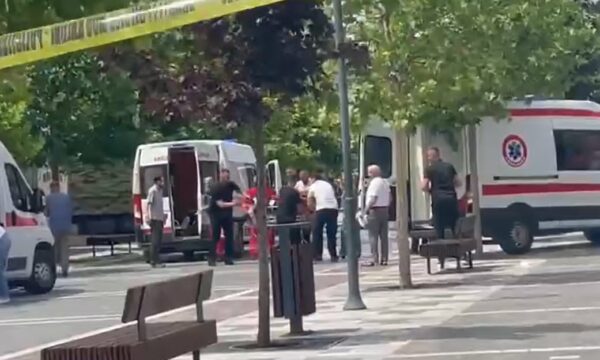 Ky është i plagosuri i katërt nga të shtënat në Podujevë – ai dhe një tjetër i plagosur janë vëllezër