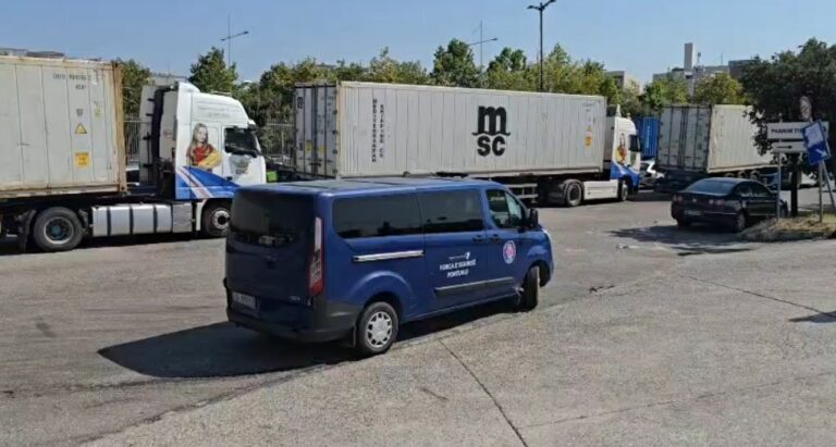 Kamionisti nga Kosova pëson lëndime të rënda në Portin e Durrësit, dërgohet në spital në gjendje kritike