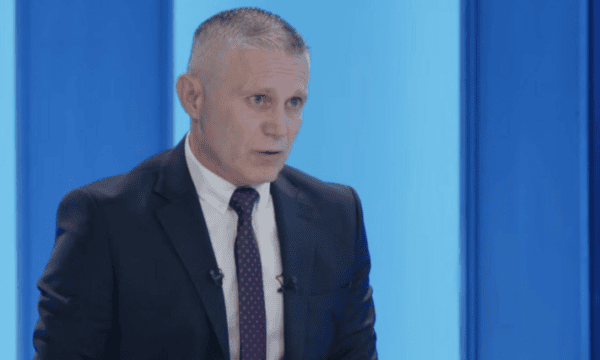 Burim Ramadani – Albulena Haxhiut: Pse s’e cakton sot seancën konstituive? Çfarë skenari po përgatisni?