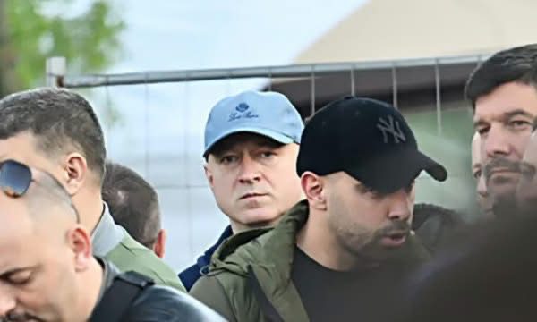 Fotografi, emra dhe gjurmë deri te Xhandarmëria: Kush lidhet me sigurimin e Vesellinoviqit dhe Radoiçiqit