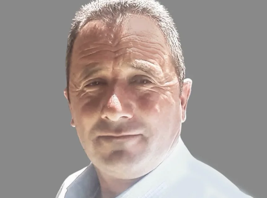 E rëndë: Ky është punëtori që humbi jetën gjatë riparimit të energjisë në Himarë