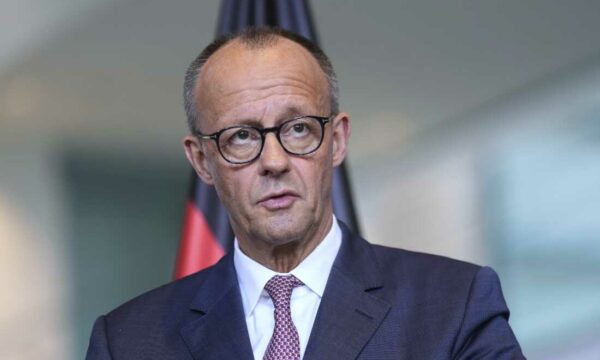Merz riformaton kabinetin gjerman para zgjedhjeve rajonale