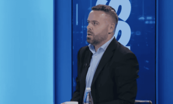 Liria e medias po përkeqësohet, Rexhaj nga AGK: 20 sulme ndaj gazetarëve janë regjistruar deri në korrik