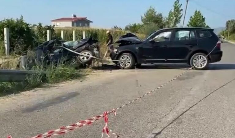 Aksident i rëndë në Divjakë, humb jetën 39-vjeçari dhe plagosen pesë persona, mes tyre tre fëmijë