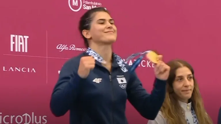 Donjeta Sadiku feston medaljen e artë: “Disa fitore shihen me sy, kjo ndihet me zemër”