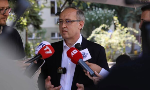 Hoti shpjegohet: Presidenti është figurë unifikuese, Bekim Sejdiu s’e përmbush këtë kriter