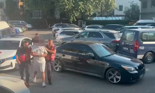 Kërkohej nga Kosova për drogë, 32-vjeçari kapet në Rinas