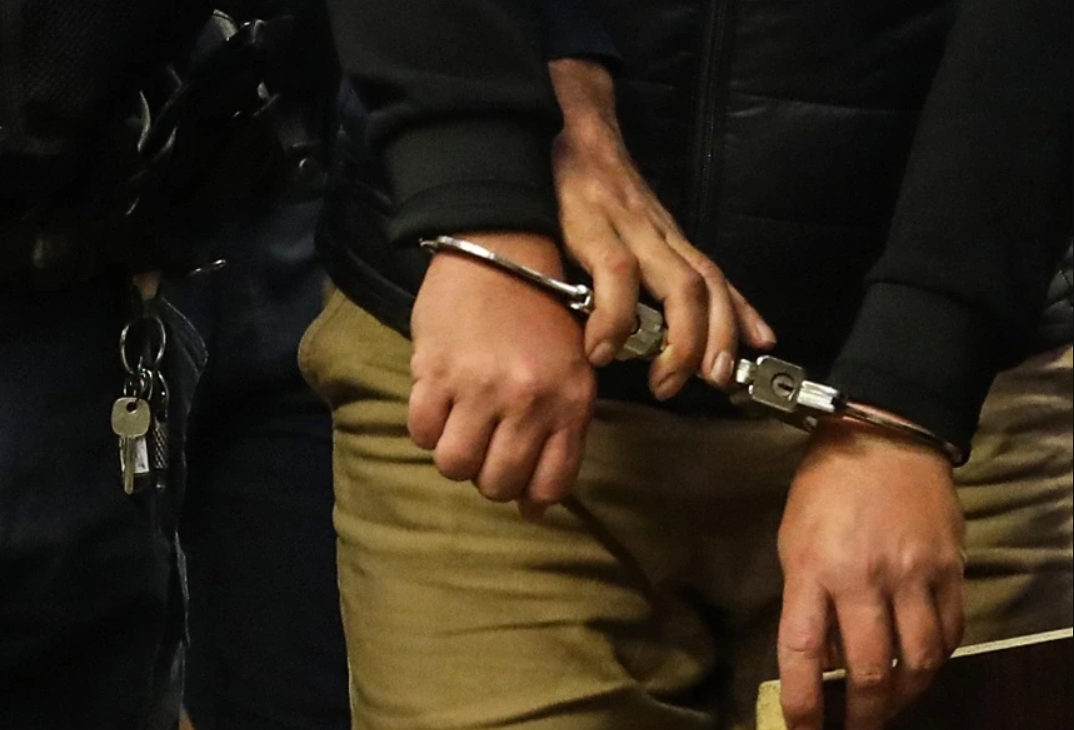 Ekstradohet nga Zvicra në Kosovë i kërkuari nga INTERPOL-i për vjedhje të rëndë