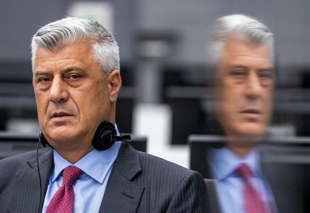 Thaçi me porosi nga Haga për krizën politike në Kosovë: Pozita dhe opozita duhet të ulen në një tryezë