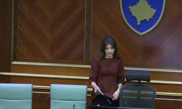 Deputetët dje kanë pranuar ftesat, të enjten mbahet seanca konstituive me këtë rend dite – detaje