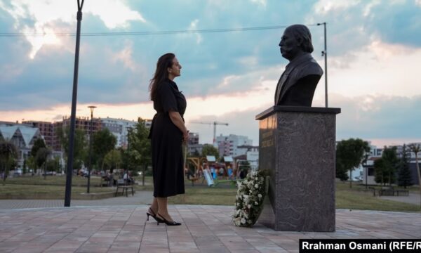 “Shpresë dhe frikë”: Familjarët e të zhdukurve presin me ankth rezultatet e zhvarrimeve