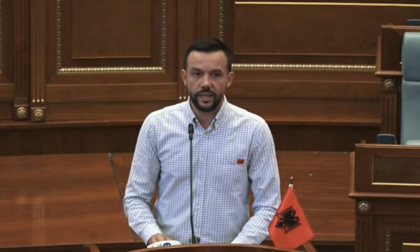 Tahiri: Kurti po e cenon rendin kushtetues, e do përmbysjen e shtetit