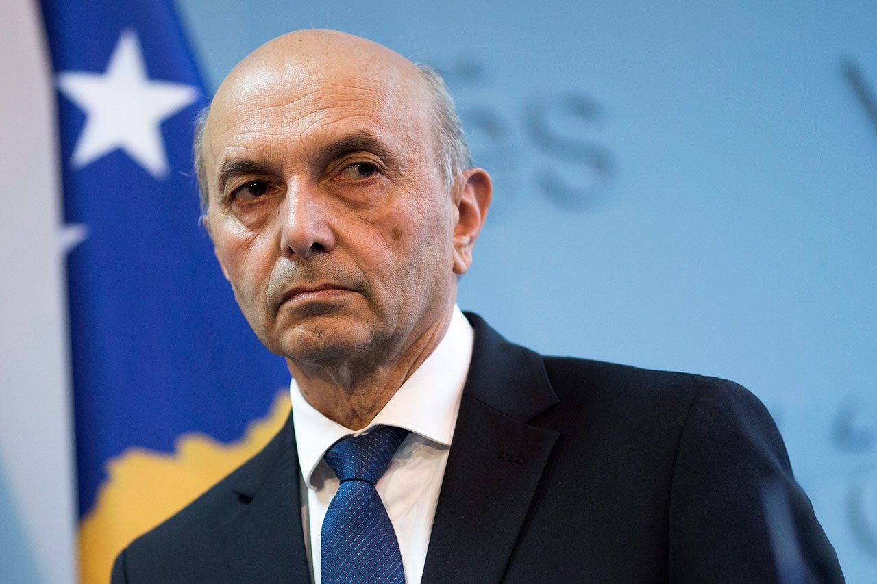 Isa Mustafa kritikon Kurtin: Po i bën presion opozitës dhe po tenton t’ia adresojë fajësinë