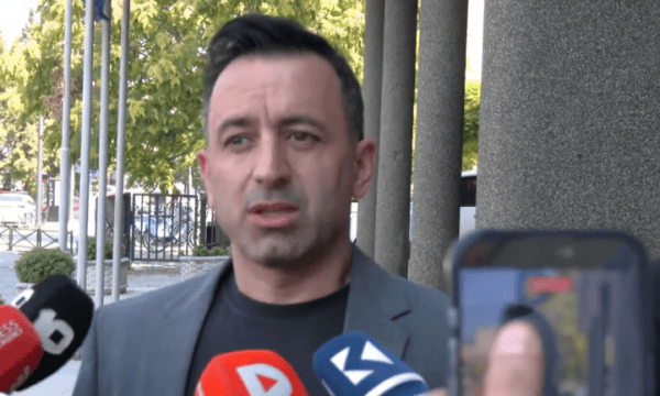 Dimal Basha: Kush kërkon konstituim të Kuvendit pa zgjidhje për president, synon të na çojë në zgjedhje