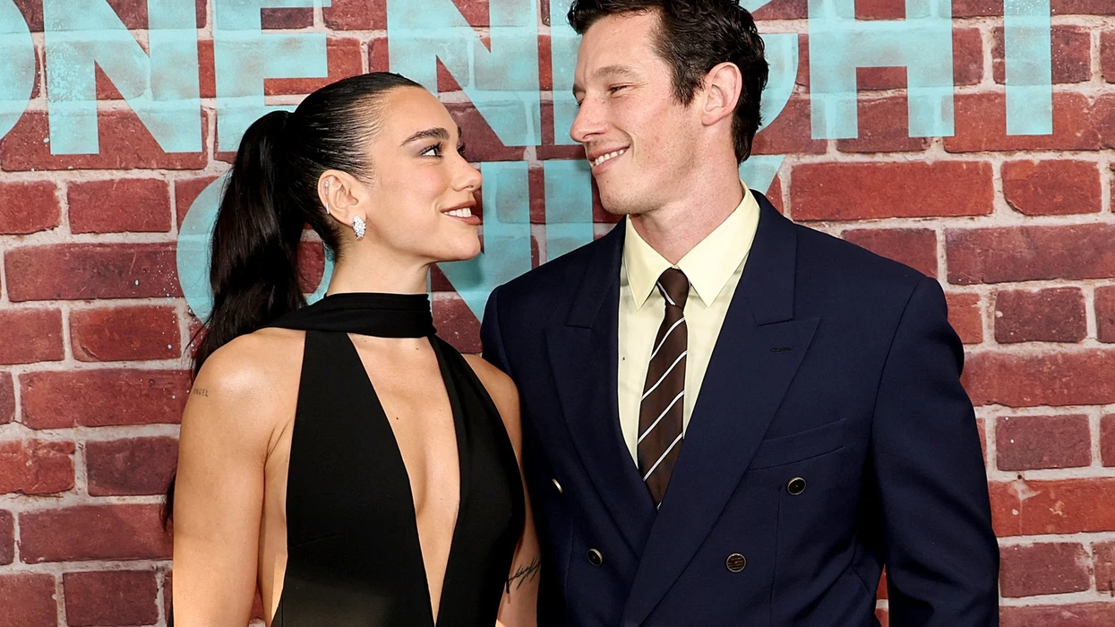Callum Turner flet për familjen me Dua Lipën: “Do të doja të kisha fëmijë”