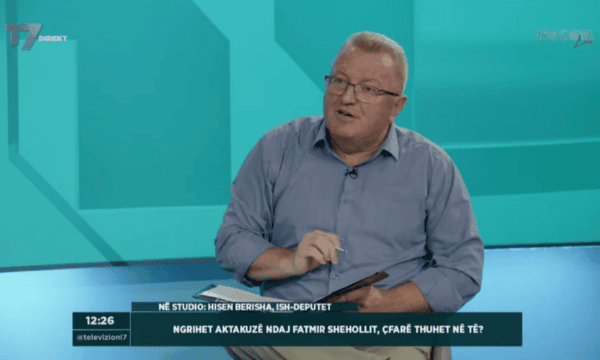 “Mendova që ishte mërgimtar” – ish-deputeti Berisha sqaron fotografinë me Fatmir Shehollin
