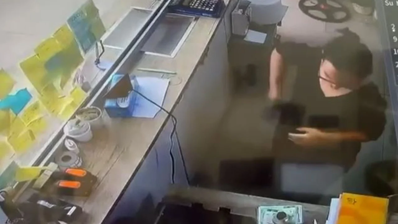 Një tjetër Exchange bie pre e skemës së Kumrie Zikës, merr 5 mijë euro dhe largohet nga puna