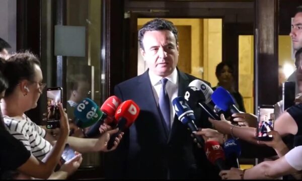 Kurti i qorton 6 deputetët e LDK-së që dolën kundër Bekim Sejdiut, thotë se do takohet përsëri me Abdixhikun