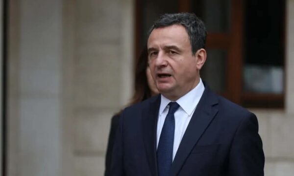 6 vota në LDK kundër ujdisë së tij me Abdixhikun, Kurti: Flas pas mbledhjes së Grupit Parlamentar