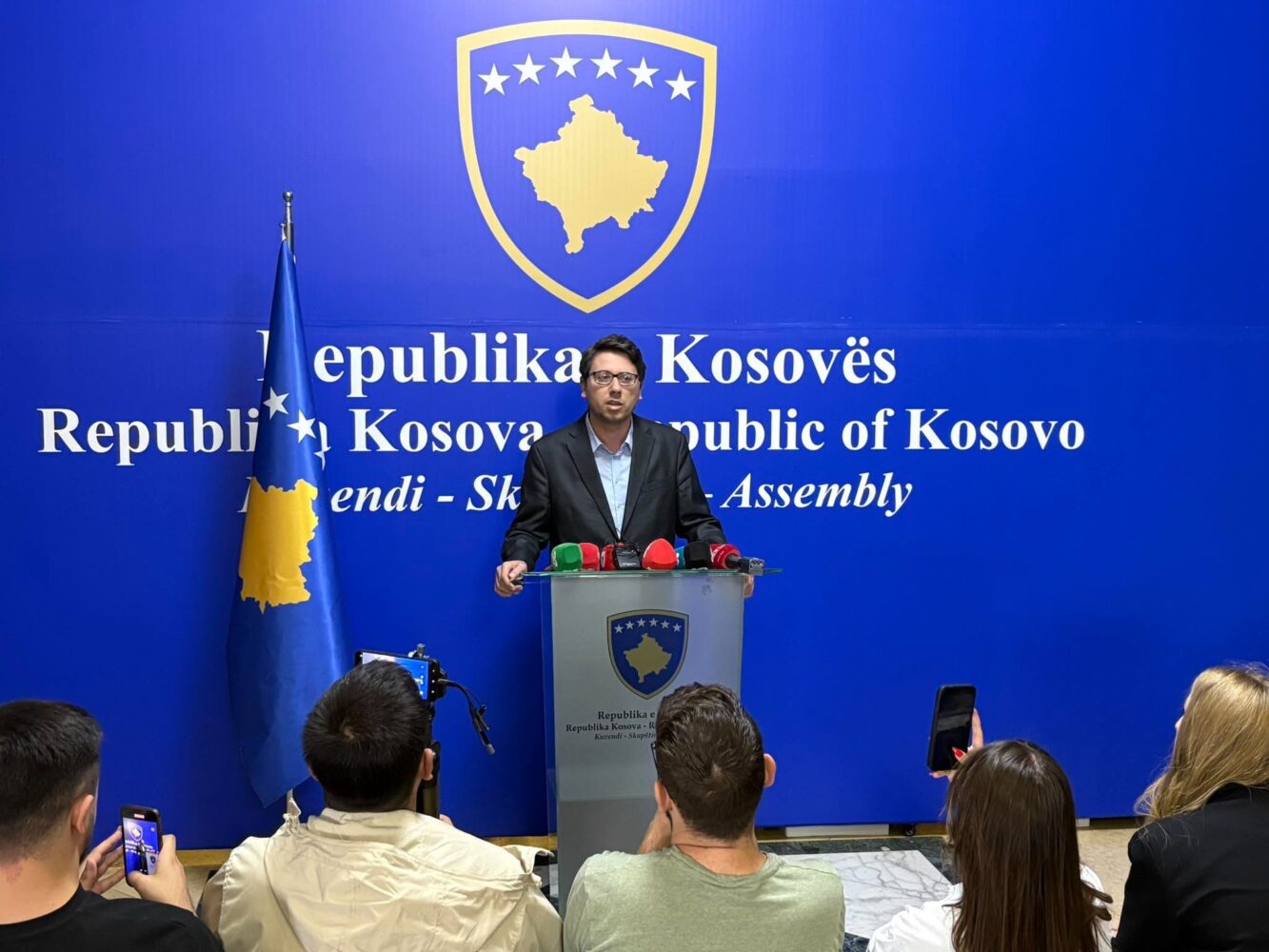 Murati shpjegon votën për kandidaten e Listës Serbe: Pa të, nuk do të konstituohej Kuvendi