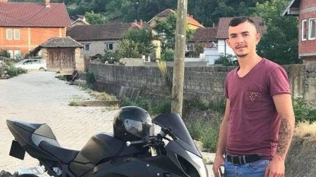 Sot i jepet lamtumira e fundit 32-vjeçarit që vdiq në aksidentin tragjik në rrugën Landovicë-Gjonaj