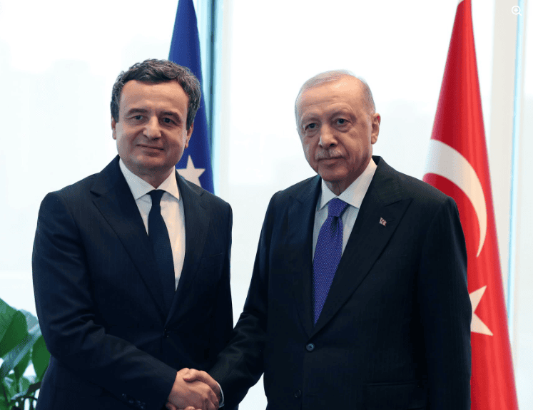 Erdoğan pret Kurtin në New York, zhvillohet takimi mes dy liderëve