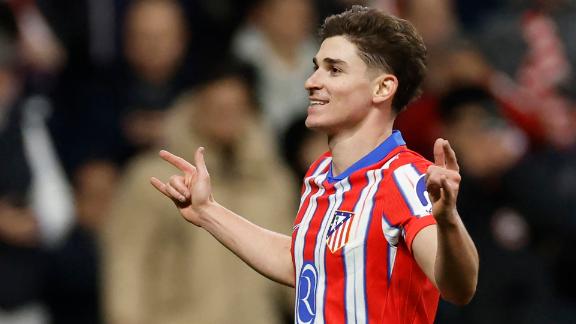 Julian Alvarez do t’i ofrohet Barcelonës në janar nga Atletico Madridi