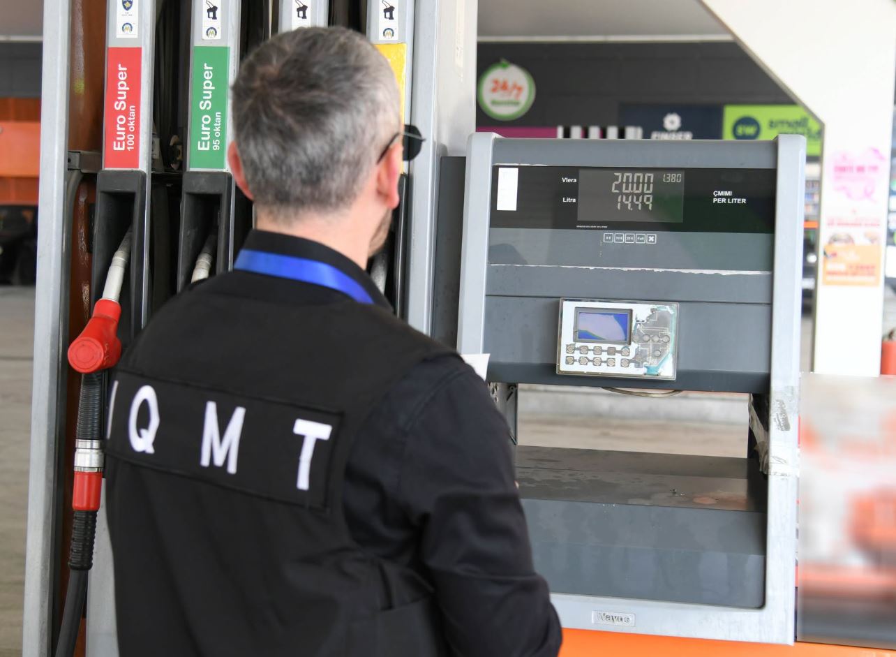 Nafta “1.94 euro”, MINTI: Derivatet po monitorohen, nuk është evidentuar abuzim me çmime