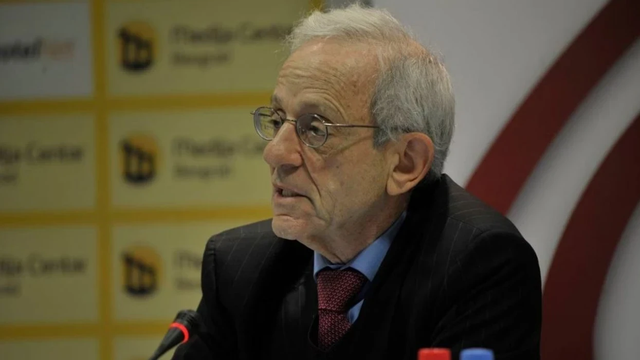 Serwer: Specialja kriminalizoi një lëvizje çlirimtare që amerikanët dhe evropianët e mbështetën