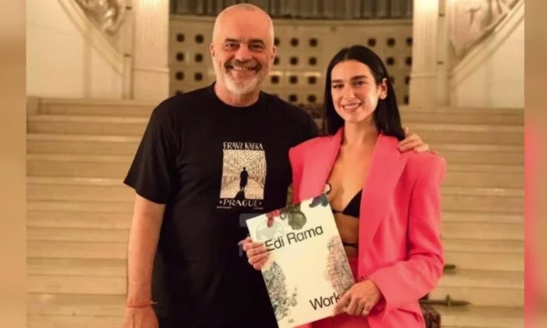 Dua Lipa e përkrahu protestën, flet për herë të parë Edi Rama: Unë e dua Duan, është këngëtare, s’është Papa