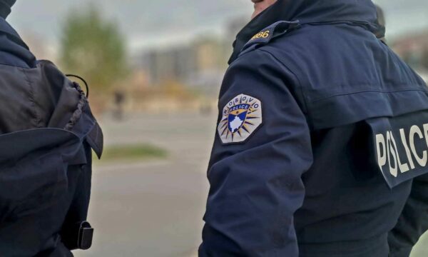 Tentim vrasje në Lipjan: Viktima dërgohet në QKUK, i dyshuari në mbajtje