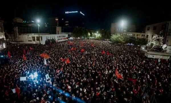 ‘‘Rinia e populli po iu vëzhgon’’, sërish reflektorët kah Qeveria, Çlirim Haziri: Po presim realizimin e kërkesave