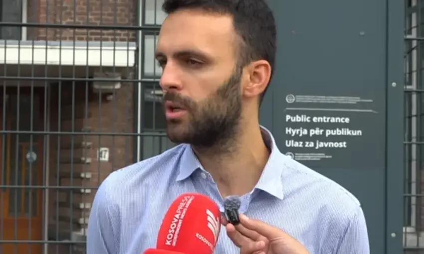 Djali i Jakup Krasniqit nga Haga: Presim që sot të gjithë të lirohen nga akuzat
