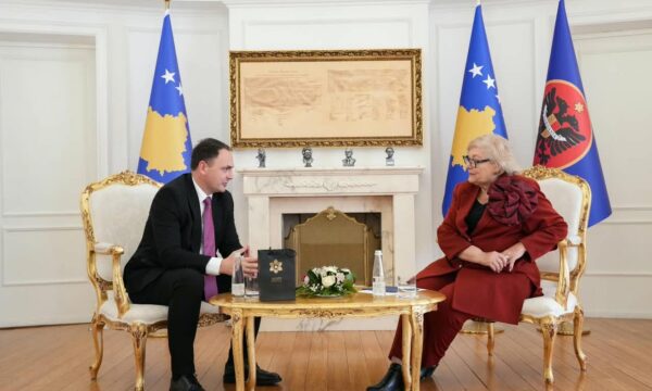 Shiroka-Pula takohet me drejtorin e AKI-së, në fokus siguria kombëtare