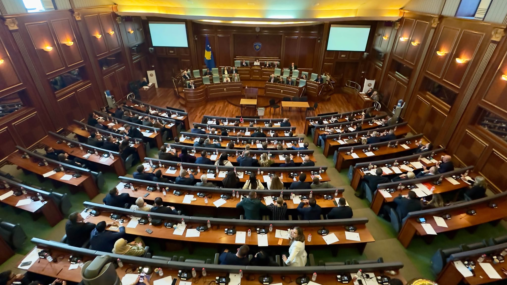 Kuvendi ratifikon marrëveshjet financiare me BE-në, mbi 250 milionë euro për Kosovën