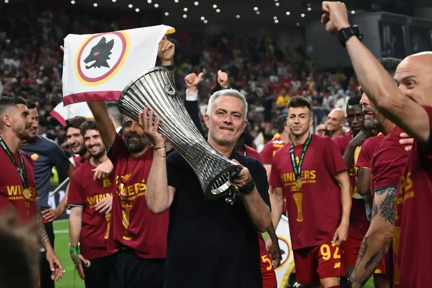 Nga heroi i Romës te largimi i dhimbshëm – Mourinho rikthehet në vendin ku shkroi historinë