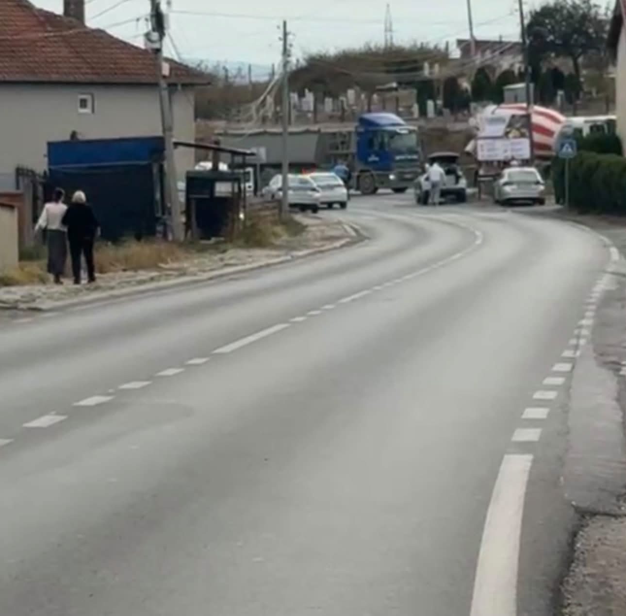 Një grua e vrarë dhe një person i plagosur nga të shtënat me armë zjarri në Livoç të Ulët