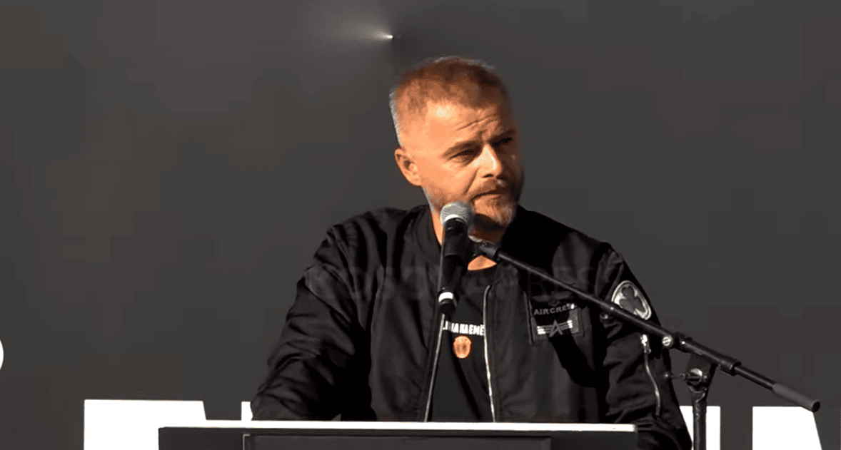 Tasholli para protestuesve: Jemi mbledhur për UÇK-në – liria nuk ka parti politike