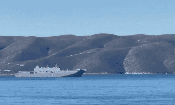 Pesë luftanije të NATO’s zbarkojnë në Orikum të Vlorës, gati për stërvitjen e përbashkët ushtarake