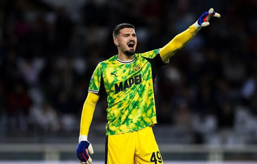 Muric humb vendin e titullarit tek Sassuolo, ndeshja e dytë radhazi në bankën rezervë!