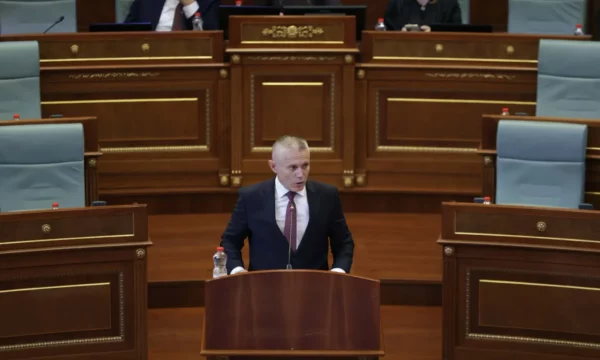 Ramadani: Kuvendi nuk mund ta ndryshojë këtë Ligj që e ktheu presidentja