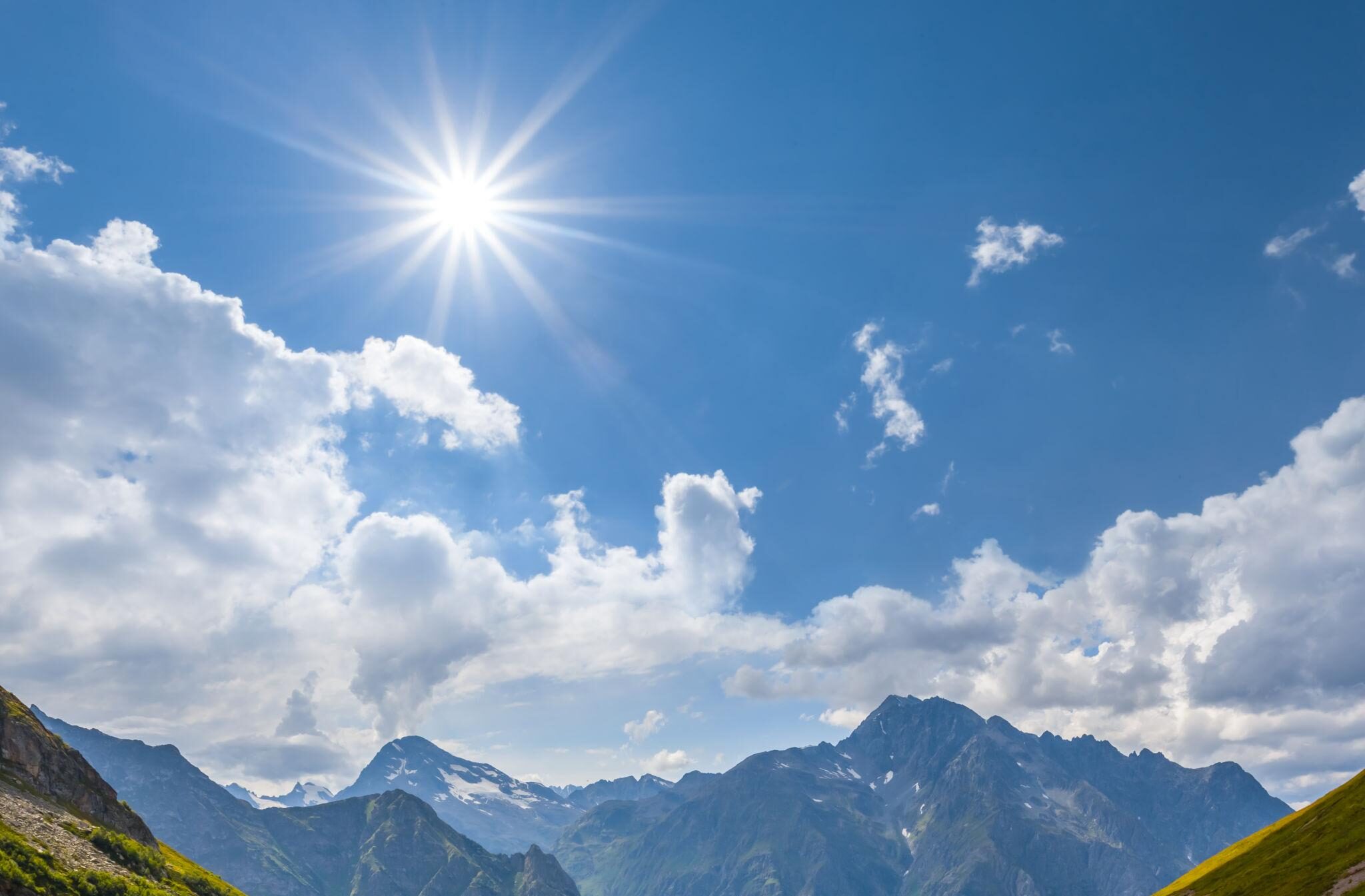 Moti për ditën e sotme : Me diell, temperatura maksimale deri në 24°C