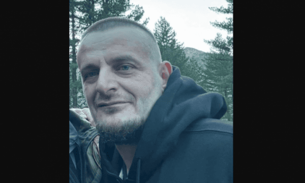 Arlinda Zekaj kishte raportuar në polici se ish-burri i saj kishte armë, por askush s’e verifikoi, u gjet pas vrasjes