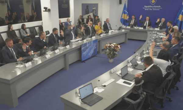 Qeveria themelon një grup punues për hartimin e strategjisë për korrigjimin në Apel të aktgjykimit dënues ndaj ish-krerëve të UÇK-së