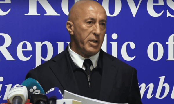 “Tri orë të mbetura”, Haradinaj deputetëve: Ejani ta votojmë ndryshim-ligjin për Specialen